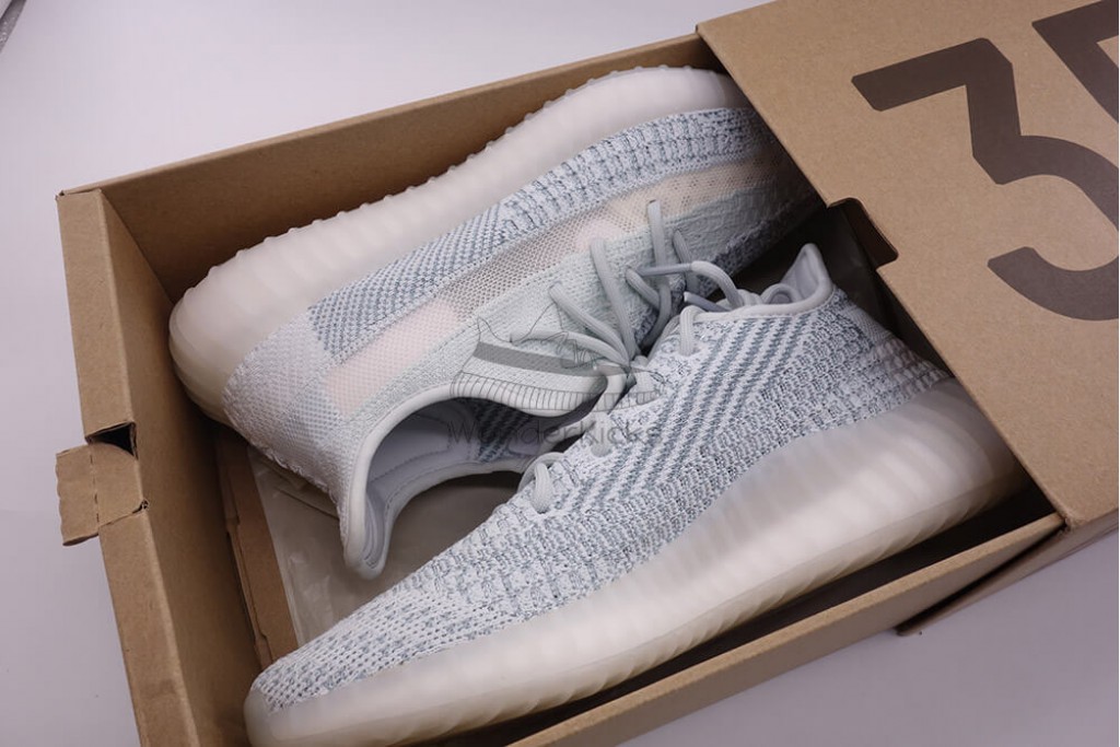 yeezy boost 350 v2 cloud white reflective