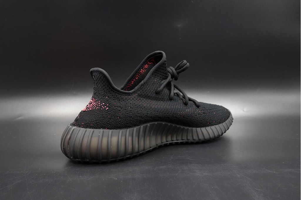 yeezy boost 350 v2 core black red