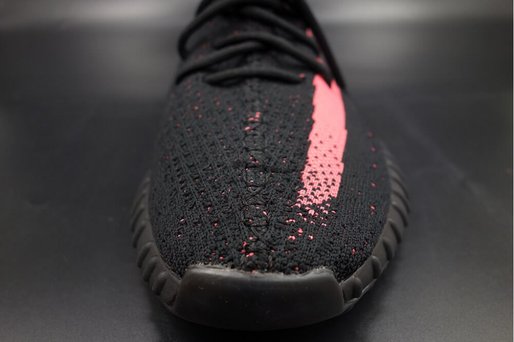 yeezy boost 350 v2 core black red