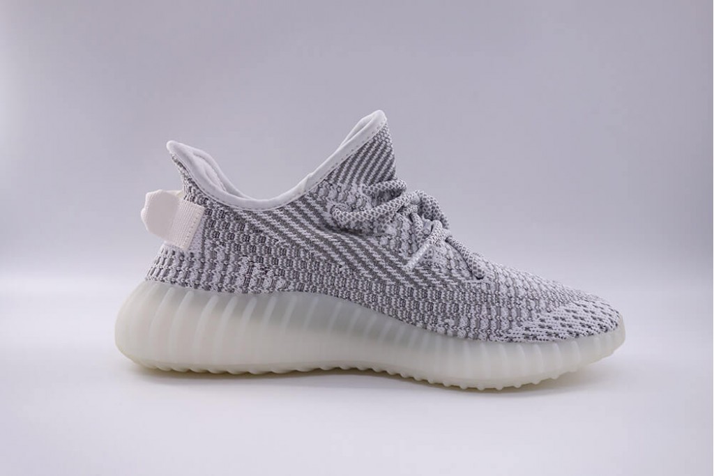 yeezy boost 350 v2 static (non reflective)