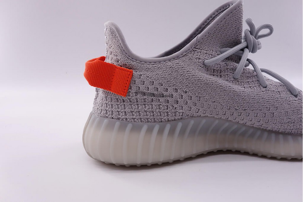 yeezy boost 350 v2 tail light