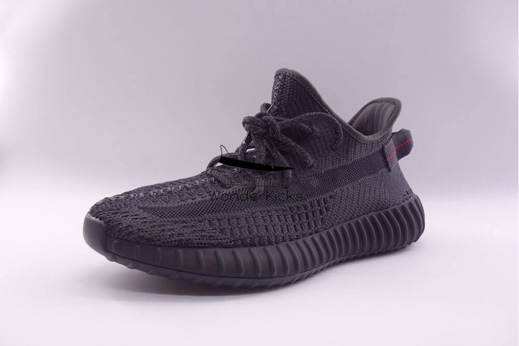 yeezy boost 350 v2 black (non-reflective)