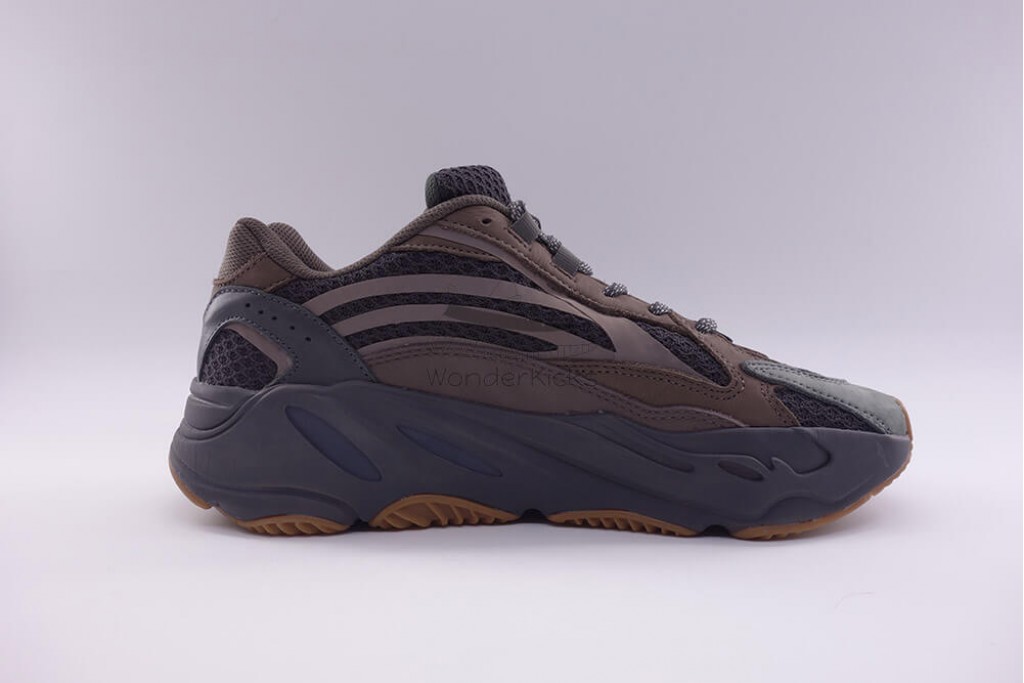 yeezy boost 700 v2 geode