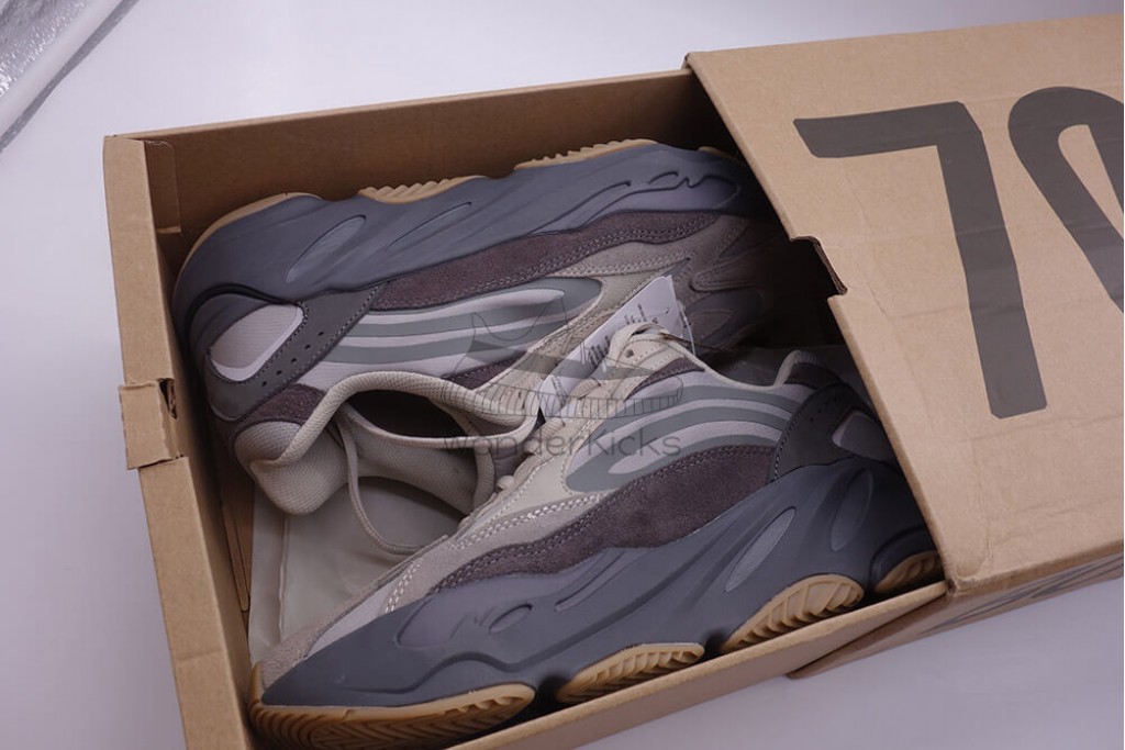 yeezy boost 700 v2 tephra