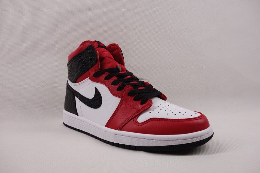 air jordan 1 retro high satin snake chicago