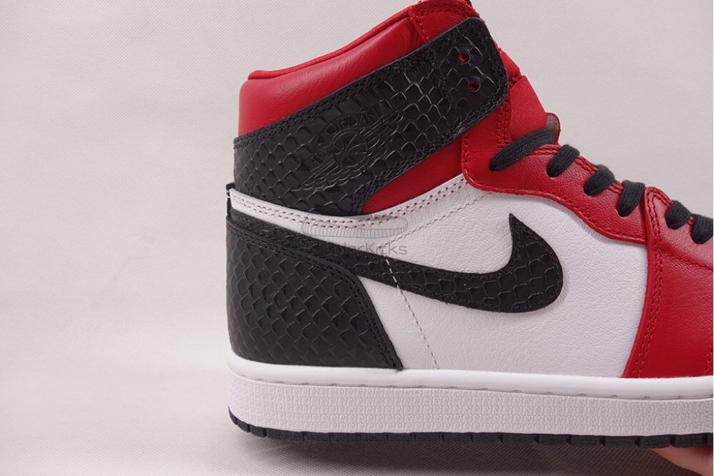 air jordan 1 retro high satin snake chicago