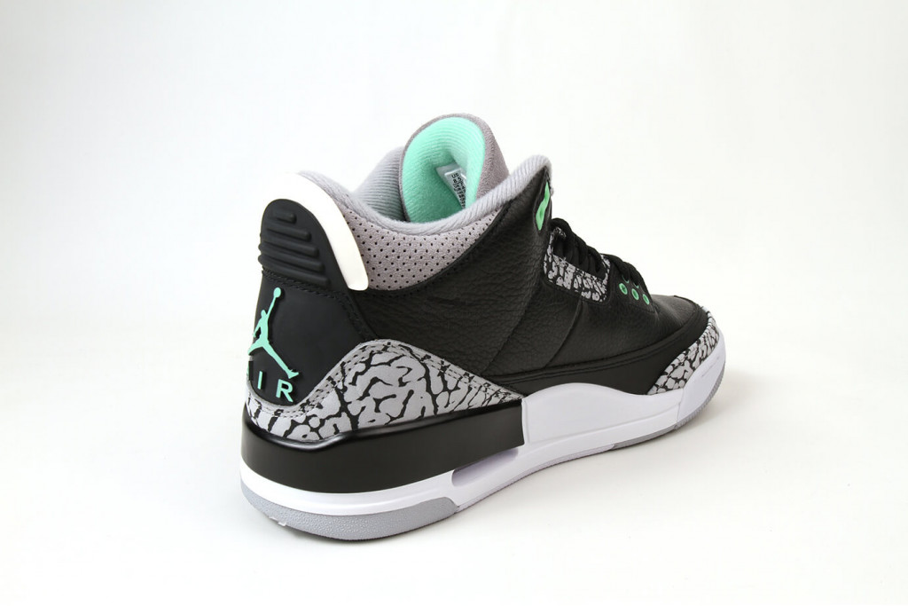 air jordan 3 retro green glow