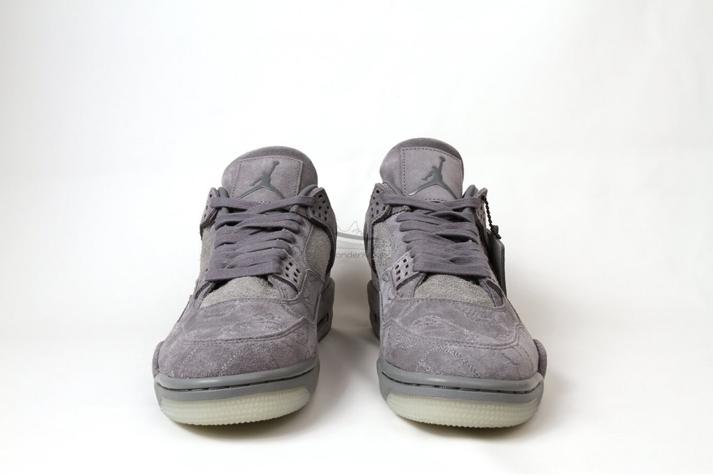 air jordan 4 retro kaws