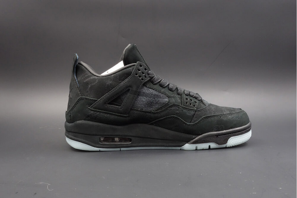 air jordan 4 retro kaws black