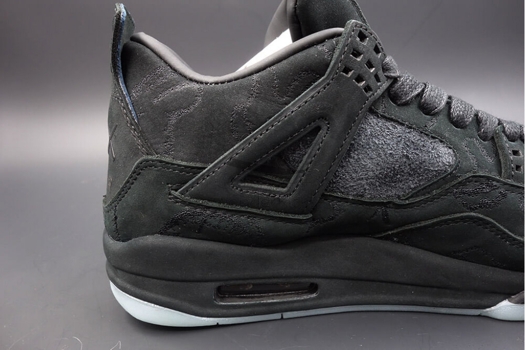 air jordan 4 retro kaws black