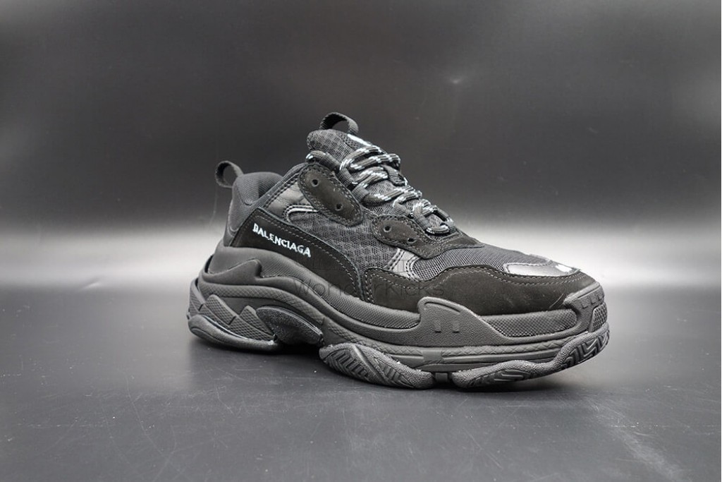 bc triple s trainer all black