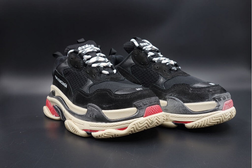 bc triple s trainer black white red