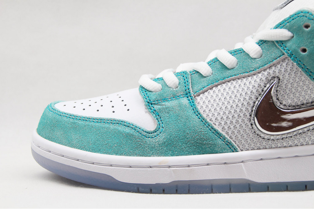 sb dunk low april skateboards