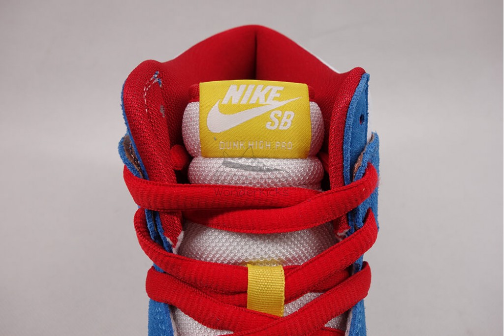 dunk sb high doraemon