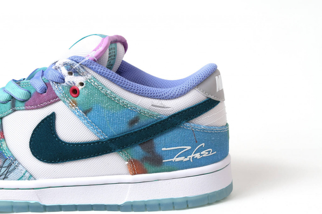 sb dunk low futura laboratories bleached aqua