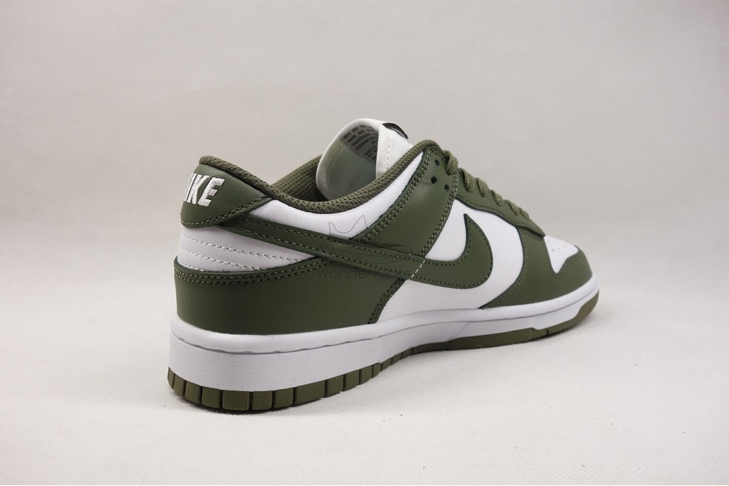 dunk low medium olive