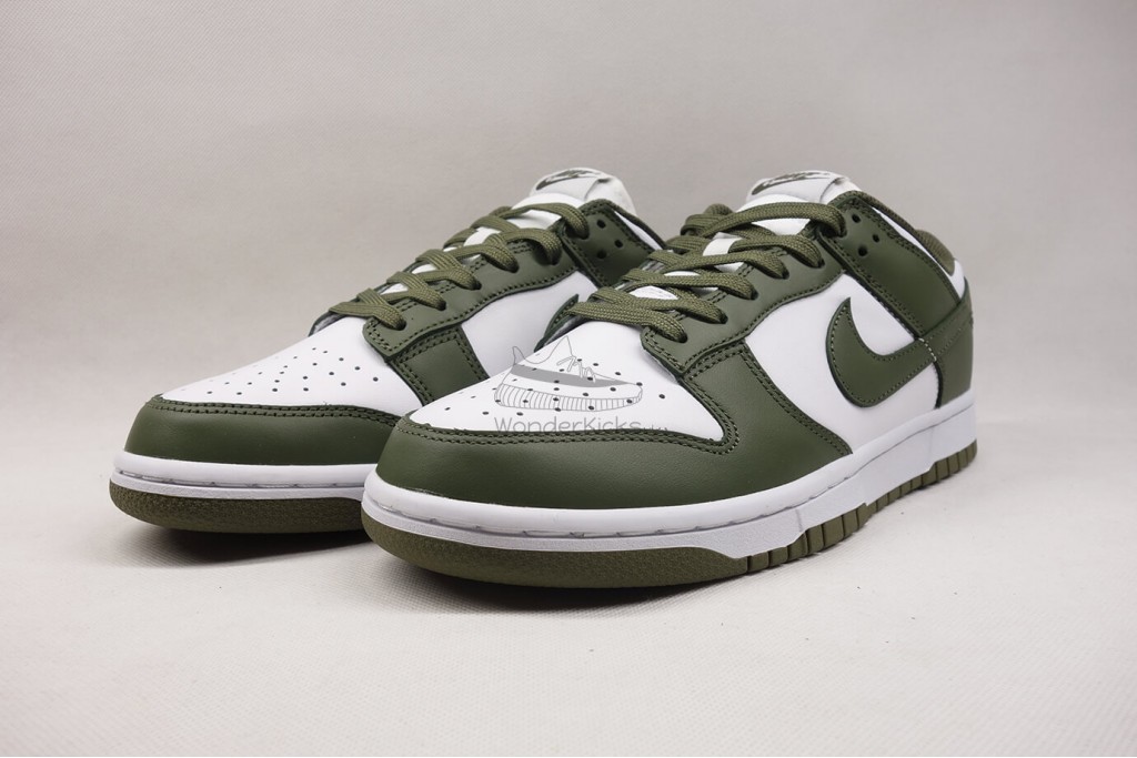 dunk low medium olive