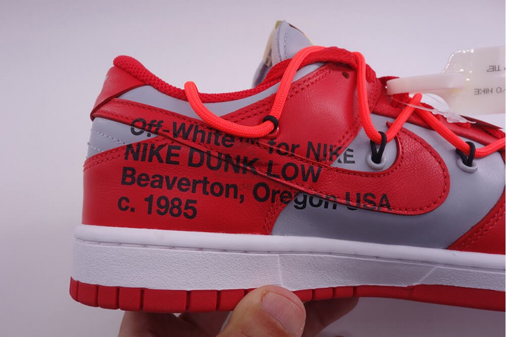 dunk low off white red