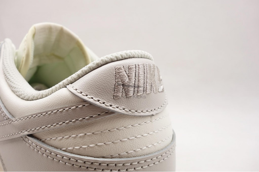 dunk low sail light bone