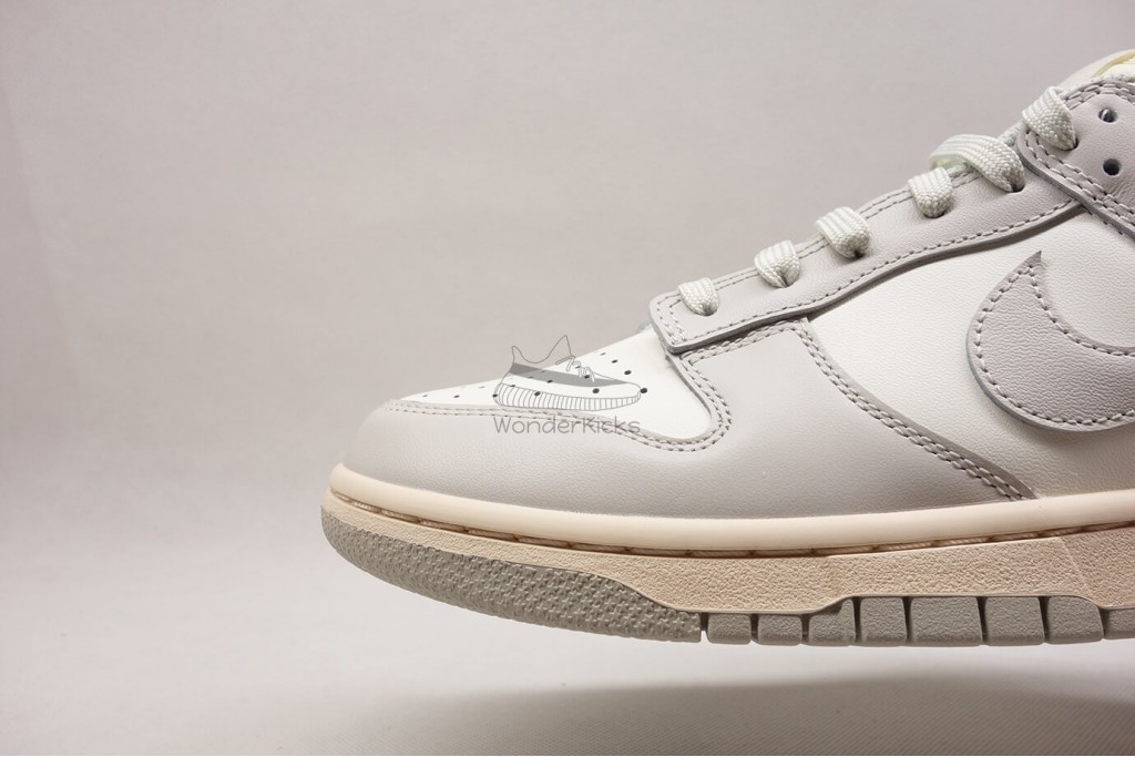 dunk low sail light bone