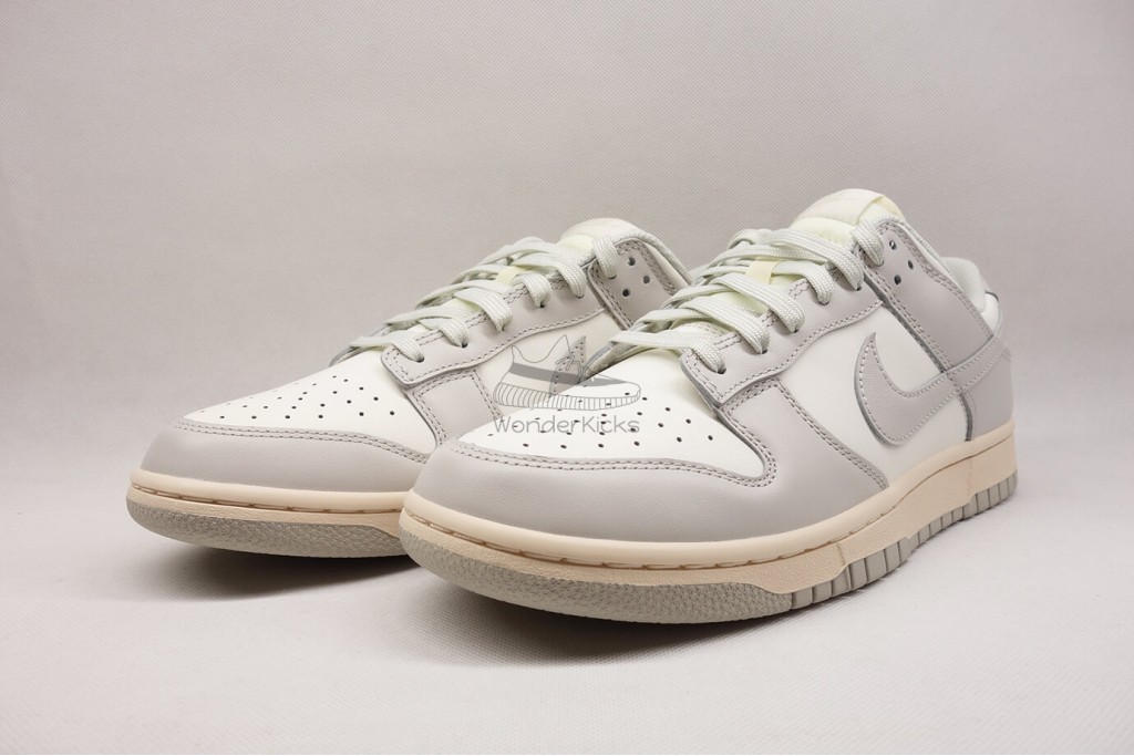 dunk low sail light bone