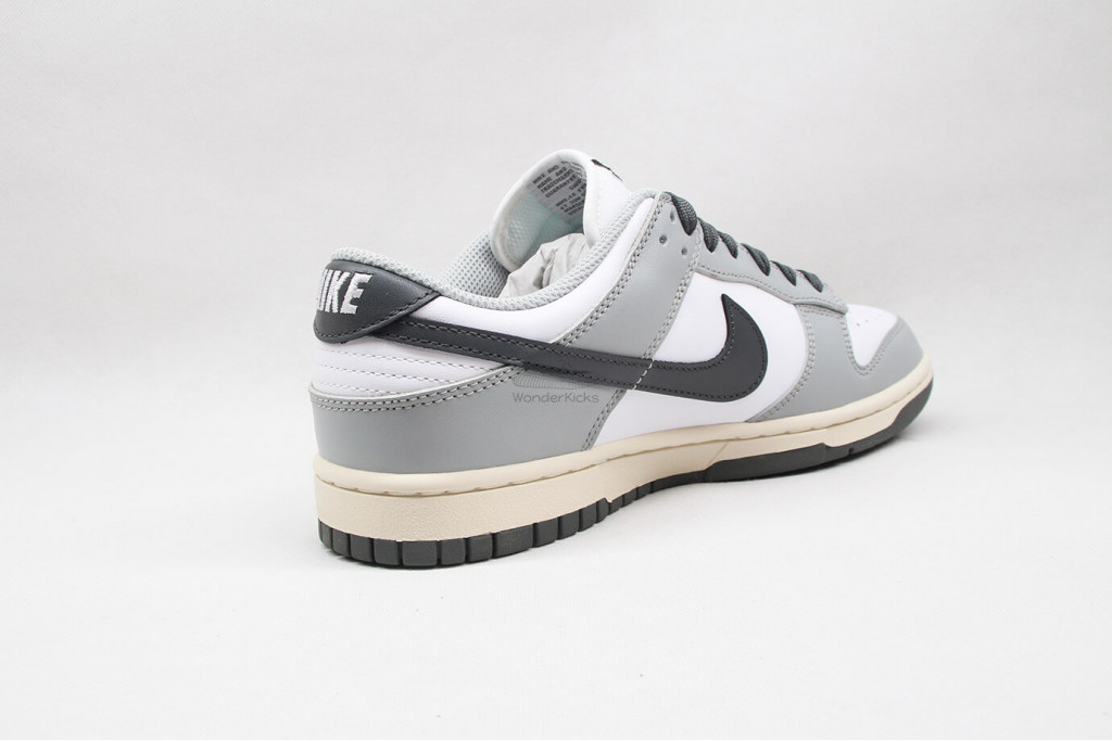 dunk low light smoke grey