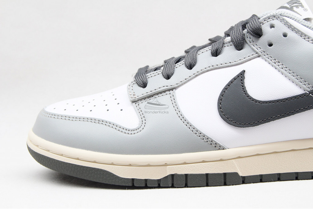 dunk low light smoke grey