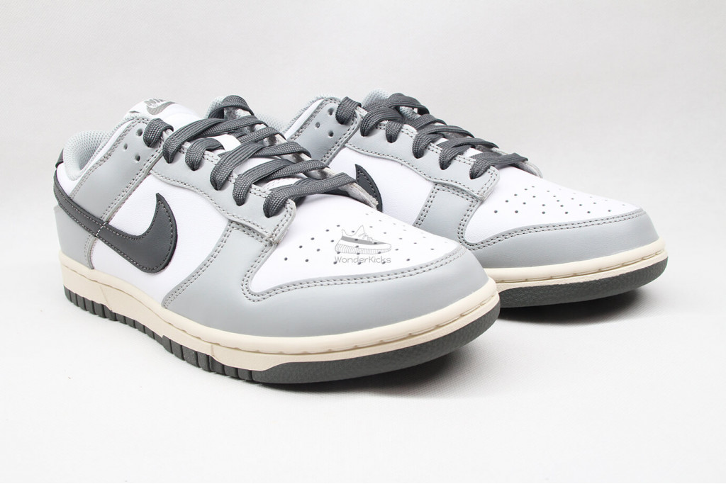 dunk low light smoke grey