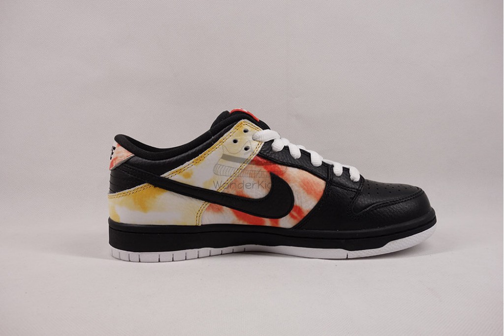 sb dunk low raygun tie-dye black