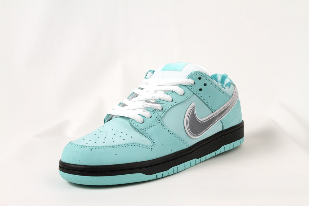 sb dunk low tiffany lobster