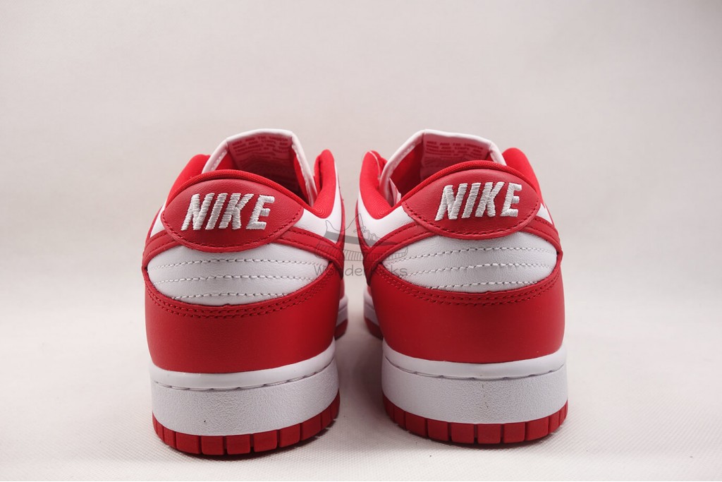 dunk low university red (2020)