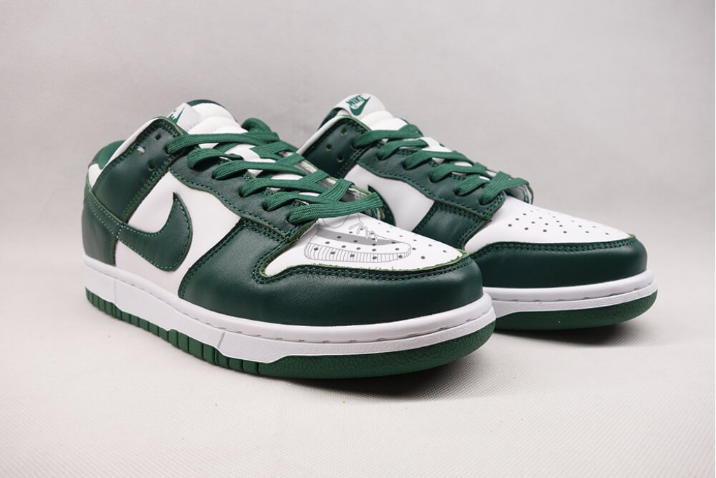 dunk low michigan state