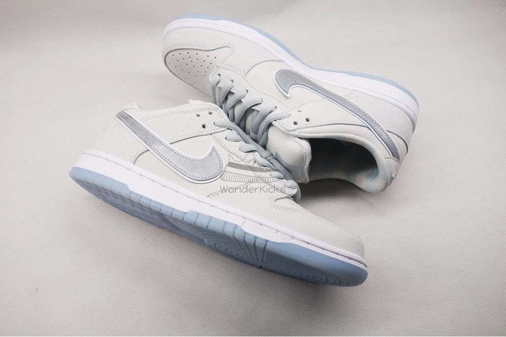 sb dunk low concepts white lobster